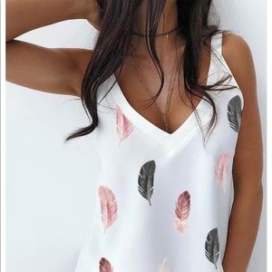 Modern Feather Print Sleeveless Top, M